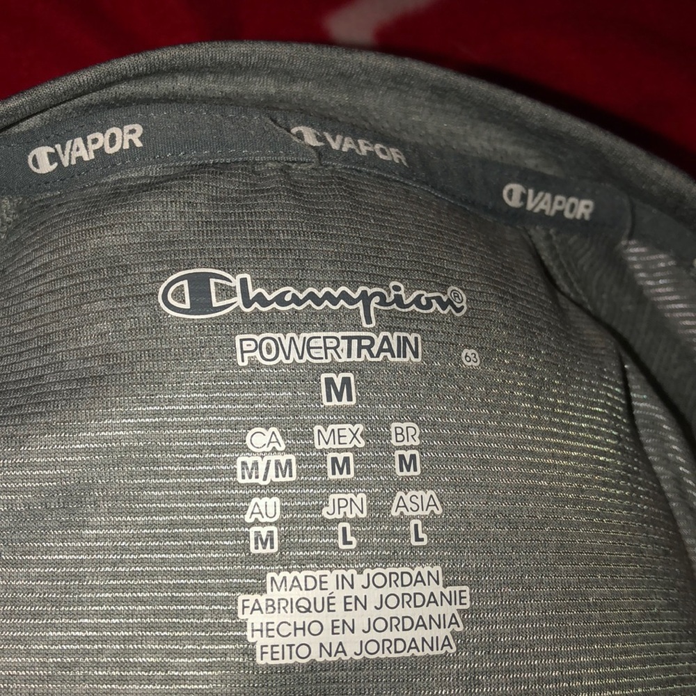 Champion tee - Picture 3 of 3